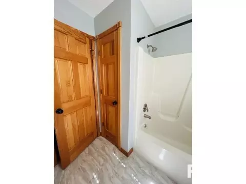 8045 Little Eagle Dr, Springfield, IL 62712 photo 13