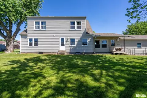 2104 S Shore Dr, Moline, IL 61265 photo 30