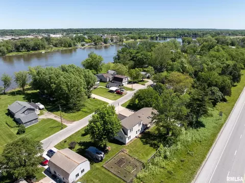 2104 S Shore Dr, Moline, IL 61265 photo 45