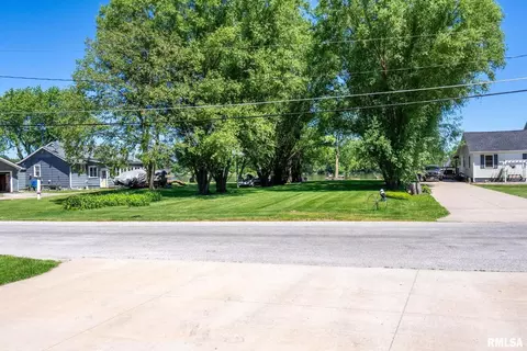 2104 S Shore Dr, Moline, IL 61265 photo 34