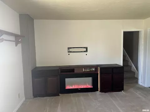 338 Willard St, Kewanee, IL 61443 photo 9