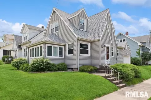 1902 8th St, Moline, IL 61265 photo 3
