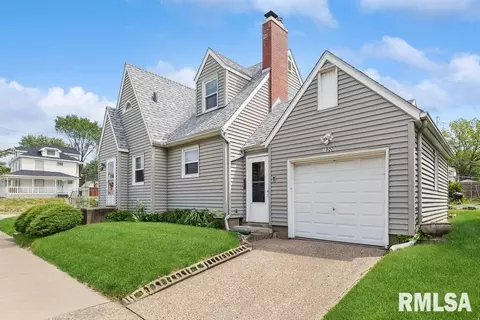 1902 8th St, Moline, IL 61265 photo 4
