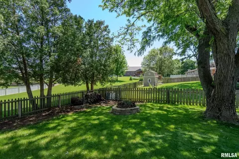 204 Blackhawk Dr, Park View, IA 52748 photo 30