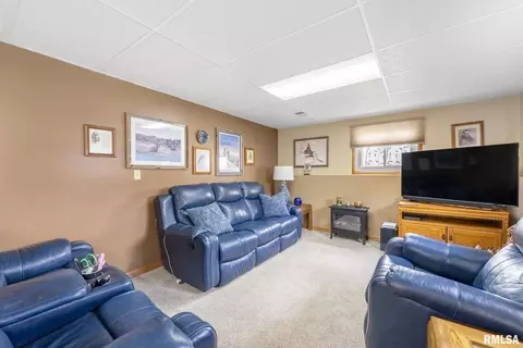 4811 48th Ave, Moline, IL 61265 photo 12