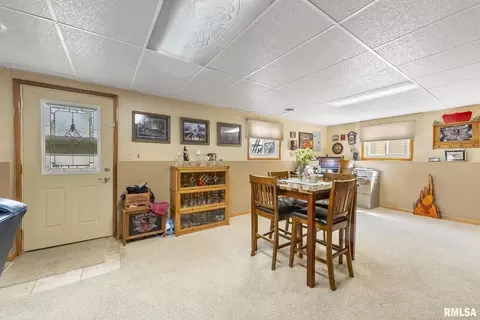 4811 48th Ave, Moline, IL 61265 photo 10