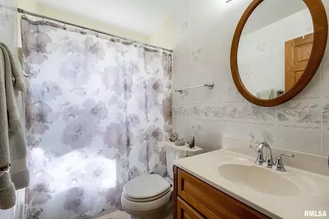 4811 48th Ave, Moline, IL 61265 photo 9