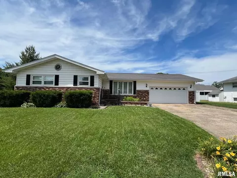 300 Timothy Ln, Carterville, IL 62918