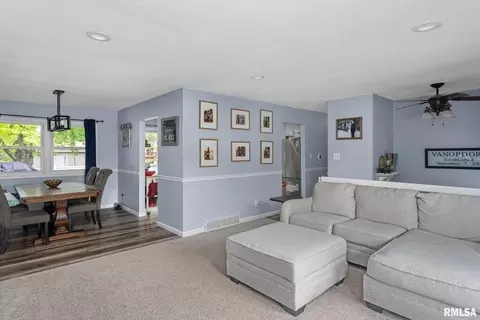 46 Park Ave, Park View, IA 52748 photo 12