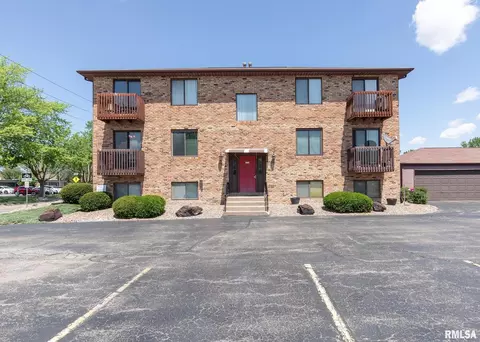 5307 19th Ave, Moline, IL 61265