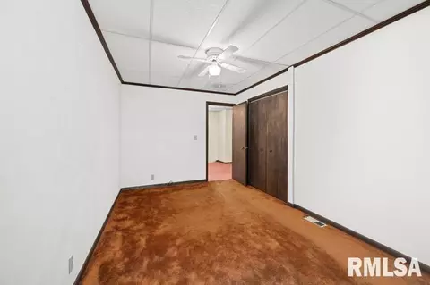 2614 5th St, Moline, IL 61265 photo 5