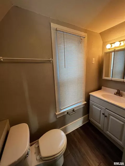 709 23rd St, Moline, IL 61265 photo 10
