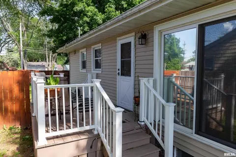 513 15th St, Silvis, IL 61282 photo 24