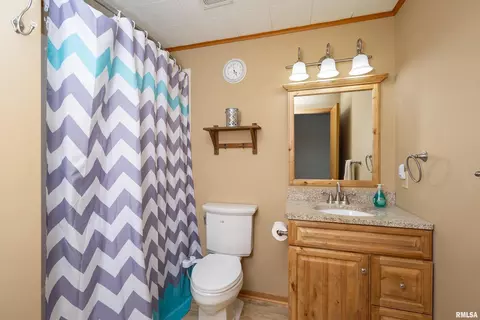 513 15th St, Silvis, IL 61282 photo 19