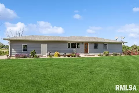 1757 Highway 67, Clinton, IA 52732