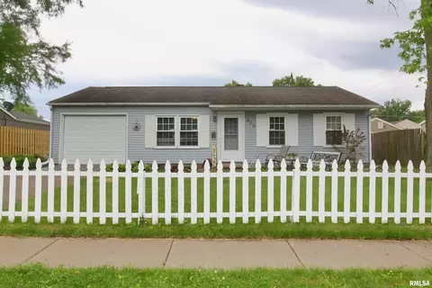 928 35th Ave, East Moline, IL 61244