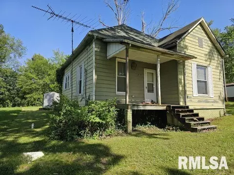 410 Shaw St, Harrisburg, IL 62946
