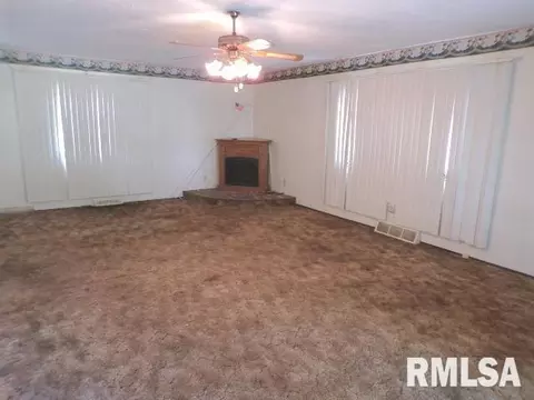1501 18th St, Viola, IL 61486 photo 14