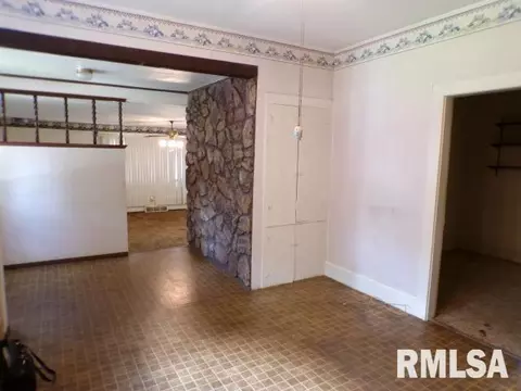 1501 18th St, Viola, IL 61486 photo 6