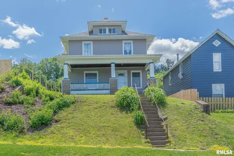 2712 8 12 Ave, Rock Island, IL 61201