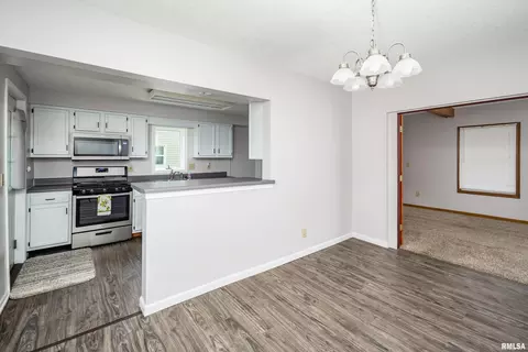 407 1st Ave, Silvis, IL 61282 photo 7