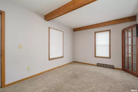407 1st Ave, Silvis, IL 61282 photo 5