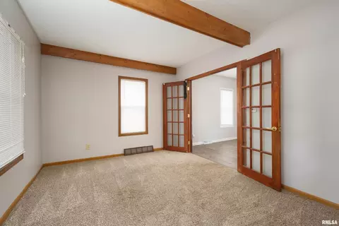 407 1st Ave, Silvis, IL 61282 photo 4
