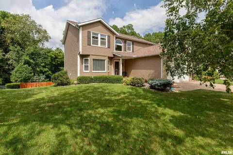 4444 Winston Pl, Bettendorf, IA 52722