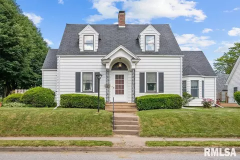 2721 Ripley St, Davenport, IA 52803