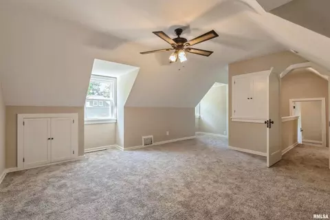 111 16th Ave, Moline, IL 61265 photo 9