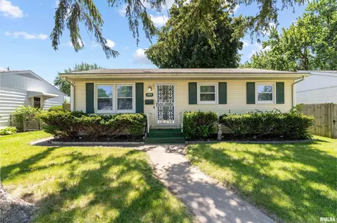 2419 W Pleasant St, Davenport, IA 52804