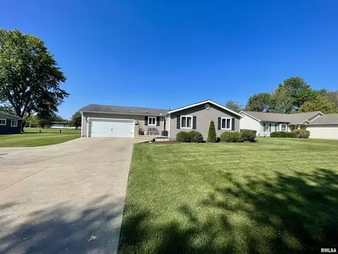 611 Crab Orchard Blvd, Carterville, IL 62918