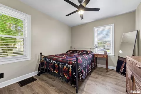 509 E Main St, Aledo, IL 61231 photo 14