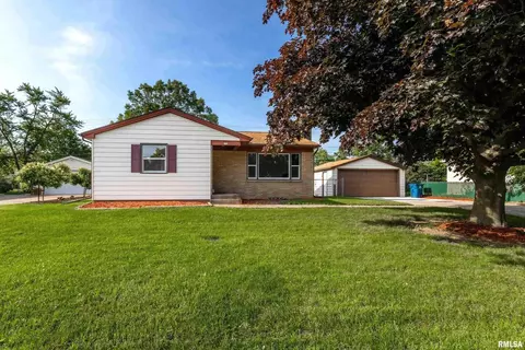 732 38th Ave, East Moline, IL 61244