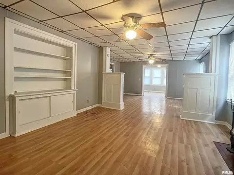 2407 6th Ave, Moline, IL 61265 photo 3