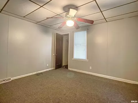 2407 6th Ave, Moline, IL 61265 photo 16