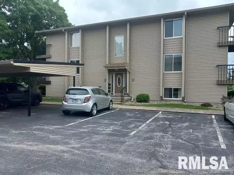 1814 53rd St, Moline, IL 61265