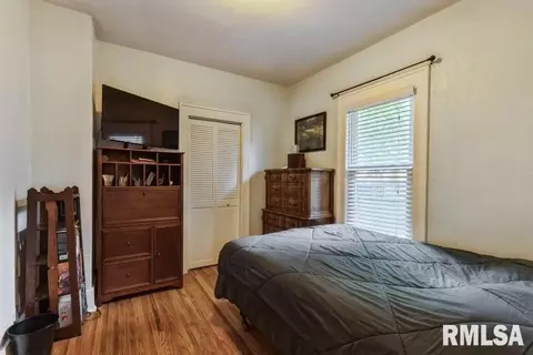 2519 13th St, Moline, IL 61265 photo 11