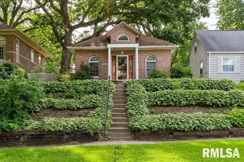 2519 13th St, Moline, IL 61265