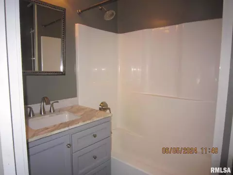 1860 18th Ave #A, Moline, IL 61265 photo 17