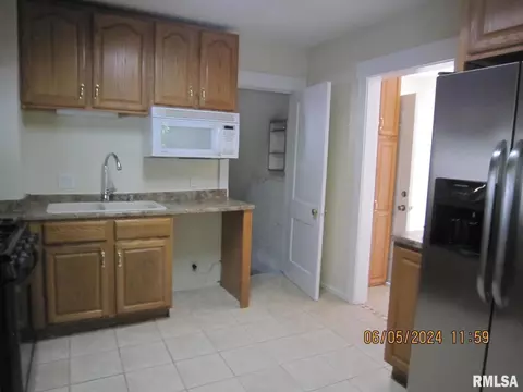 1860 18th Ave #A, Moline, IL 61265 photo 7