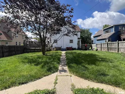 1015 18th Ave, Moline, IL 61265 photo 3