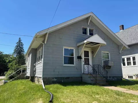 1838 Avenue Of The Cities Ave, Moline, IL 61265
