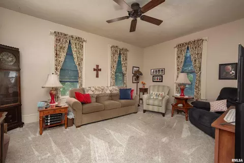 1817 12th Ave, Moline, IL 61265 photo 2