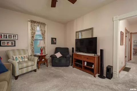 1817 12th Ave, Moline, IL 61265 photo 4