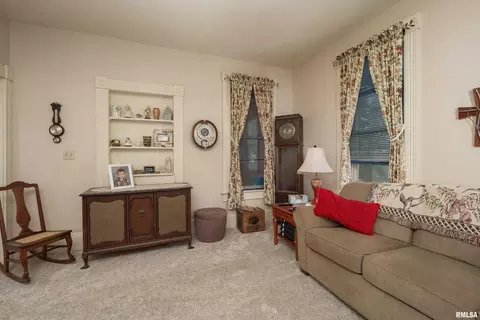 1817 12th Ave, Moline, IL 61265 photo 3
