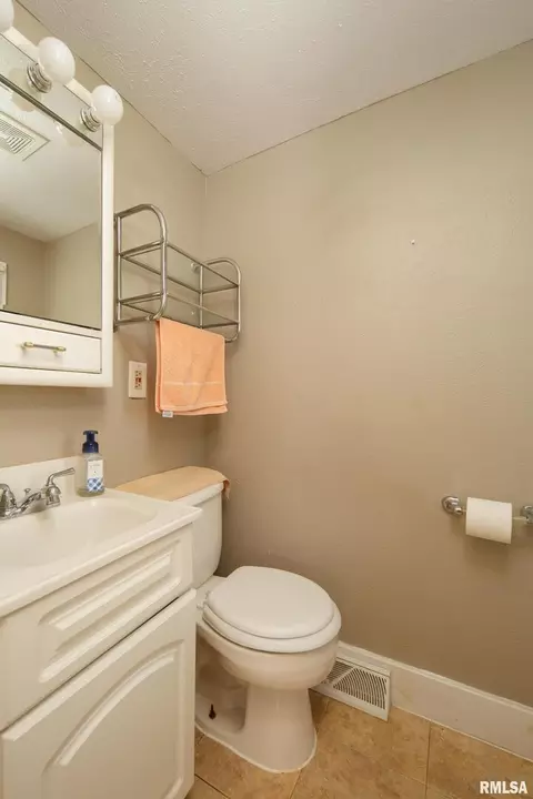 1817 12th Ave, Moline, IL 61265 photo 15