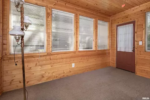 1817 12th Ave, Moline, IL 61265 photo 11