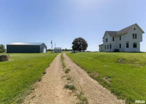 7733 435th Ave, Preston, IA 52069