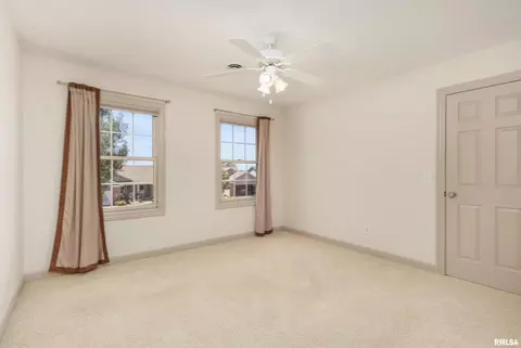 119 S Blanche Dr, Eldridge, IA 52748 photo 22